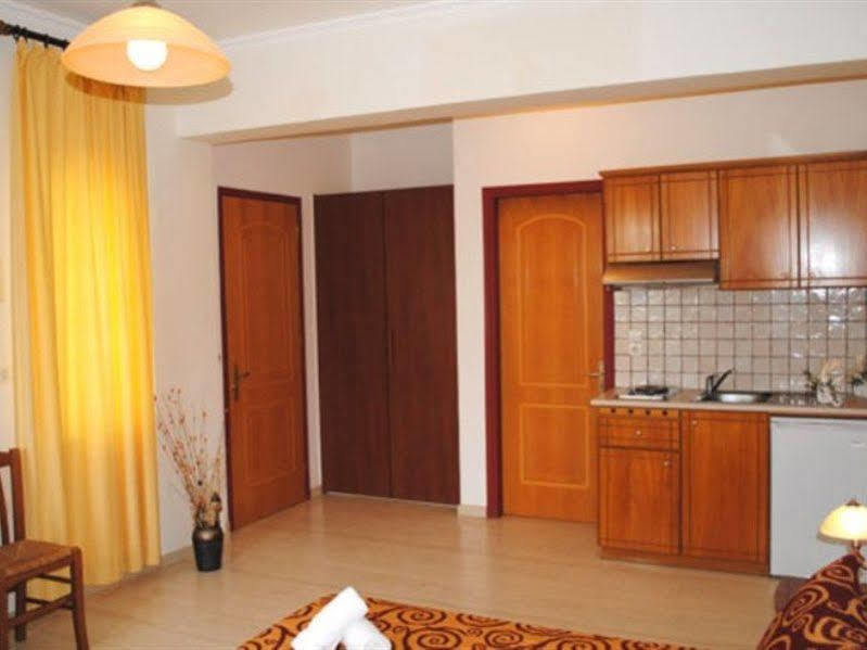 Poseidon Apartments Като-Дарацо Екстер'єр фото